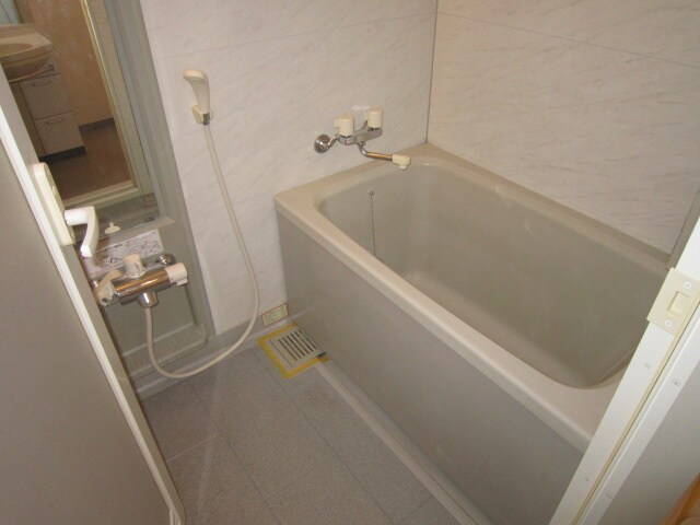 物件内観写真12　(バス／シャワールーム等)