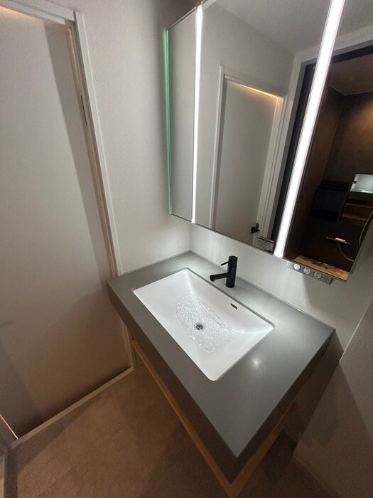 物件内観写真12　(洗面)