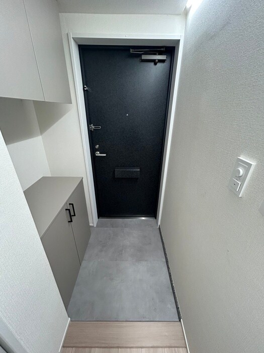 物件内観写真16　(玄関)