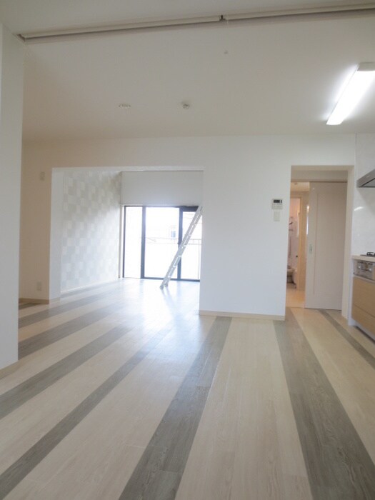 物件内観写真9　(居室)