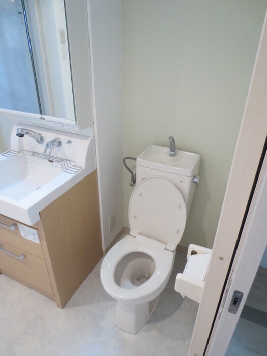 物件内観写真11　(トイレ)