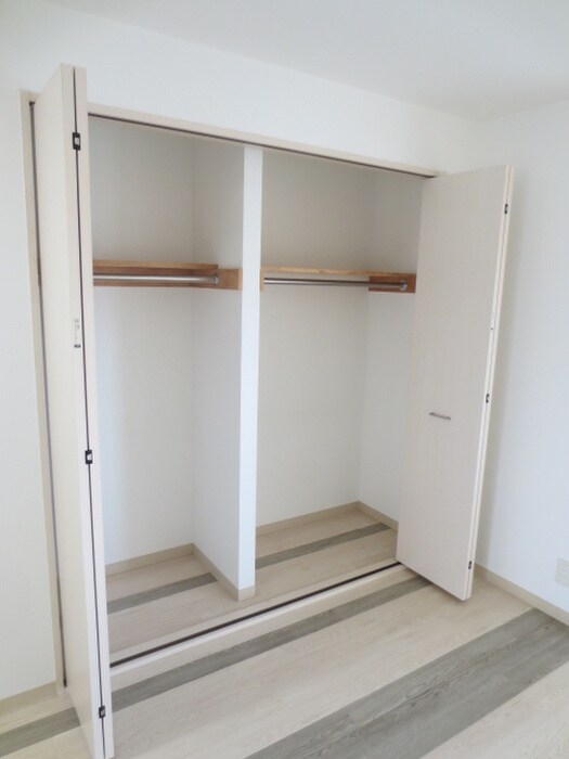 物件内観写真15　(収納)