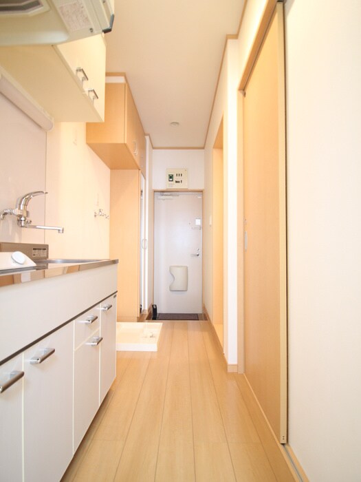 物件内観写真18　(廊下)