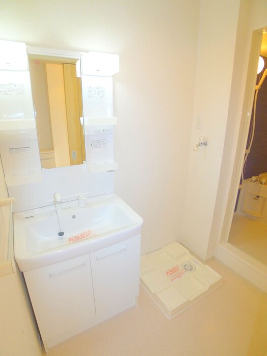 物件内観写真19　(洗濯機置場)