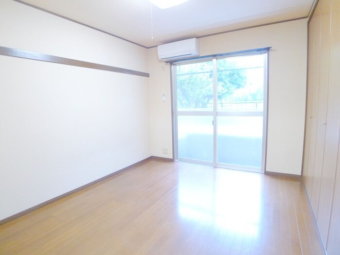 物件内観写真16　(居室)