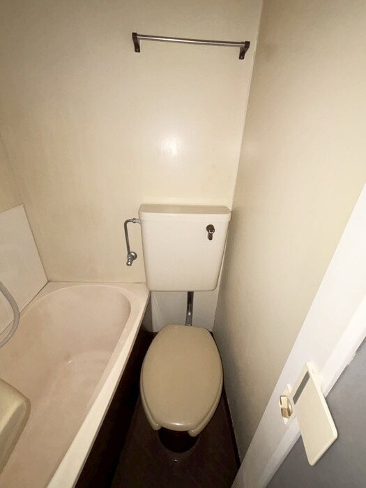 物件内観写真14　(トイレ)