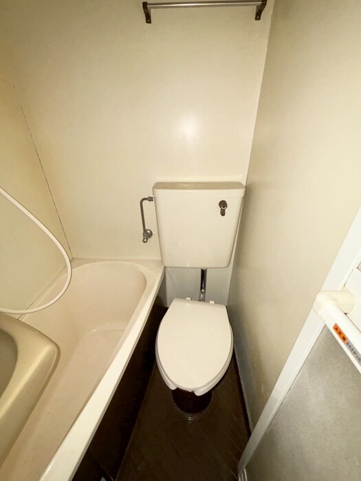 物件内観写真16　(トイレ)