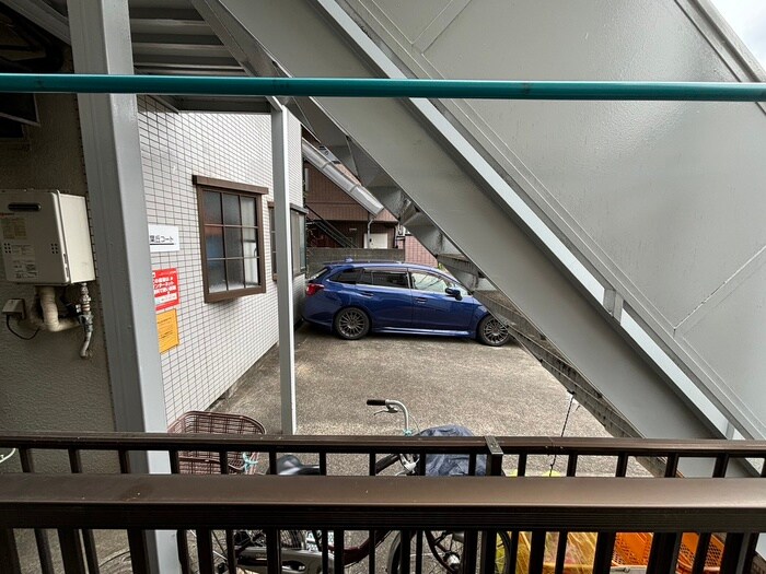 物件内観写真22　(室内からの展望)