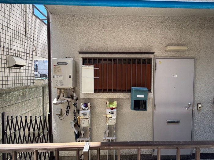 物件内観写真22　(室内からの展望)