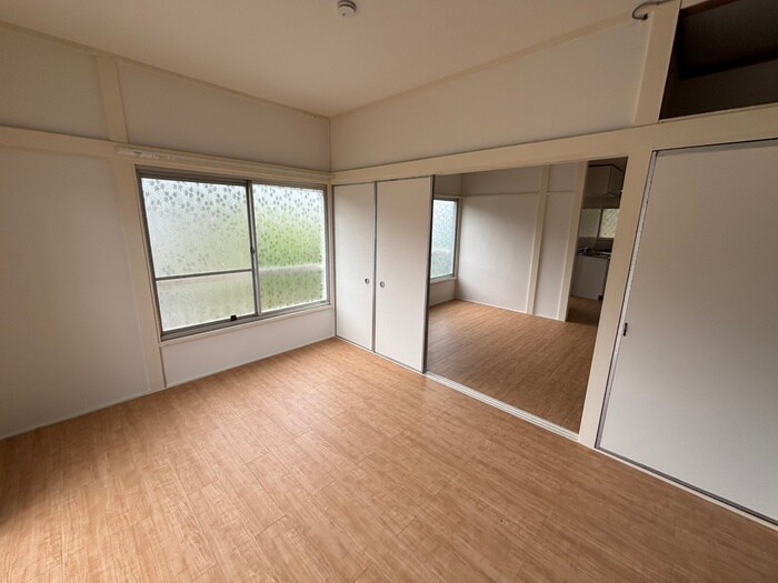 物件内観写真8　(居室)