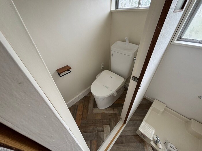 物件内観写真18　(トイレ)