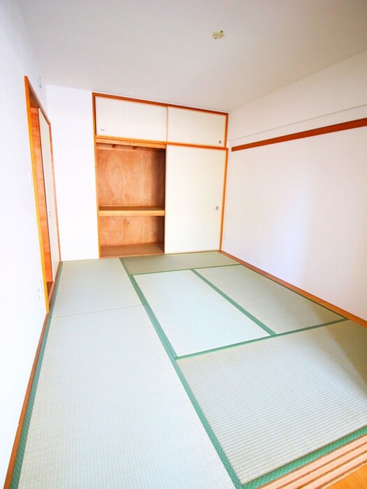 物件内観写真19　(居室)