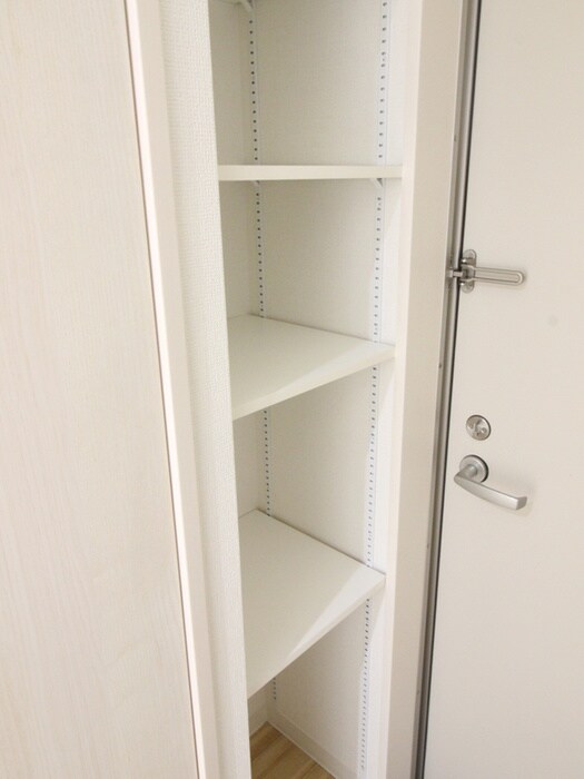 物件内観写真17　(靴箱)