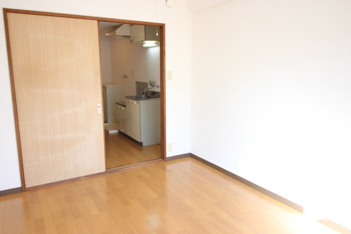 物件内観写真7　(居室)