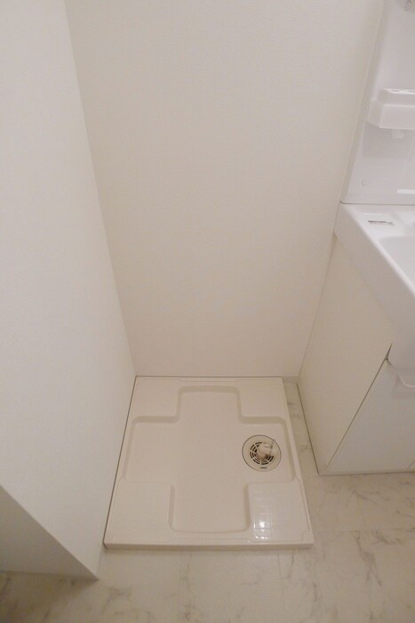 物件内観写真17　(洗濯機置場)