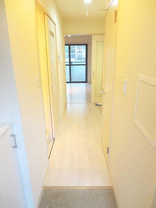 物件内観写真7　(廊下)