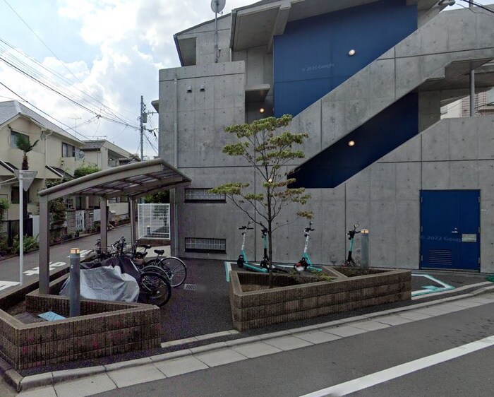 物件外観写真6　(駐輪場)