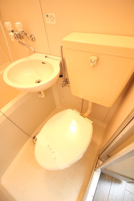 物件内観写真13　(トイレ)