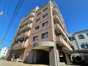 ロイヤルクマイ外観写真