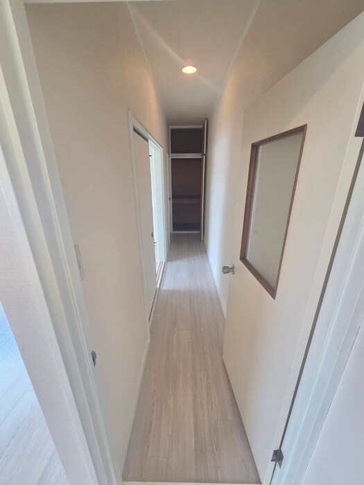 物件内観写真16　(廊下)