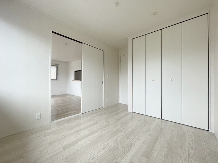 物件内観写真8　(居室)