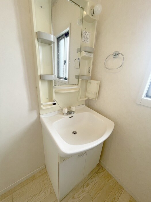 物件内観写真10　(洗面)