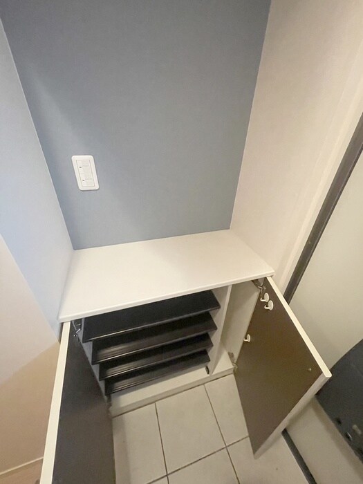 物件内観写真13　(靴箱)