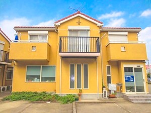 メゾンティーグルB棟外観写真