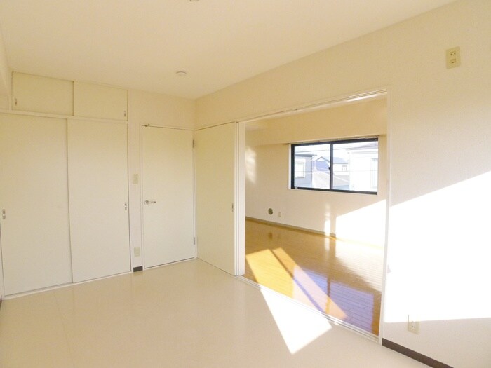 物件内観写真7　(居室)