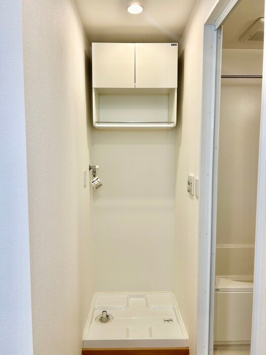 物件内観写真15　(洗濯機置場)