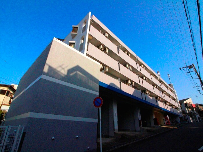 物件外観写真2　(駐車場)