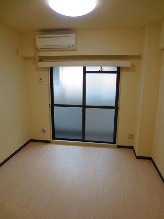 物件内観写真10　(居室)