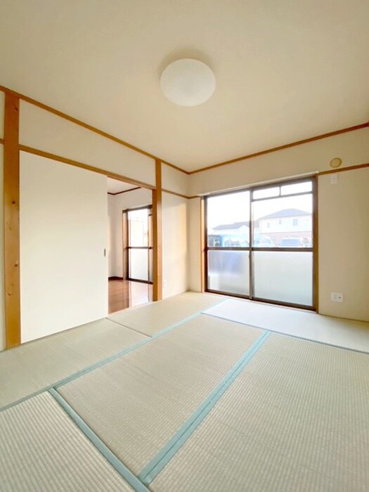 物件内観写真5　(居室)