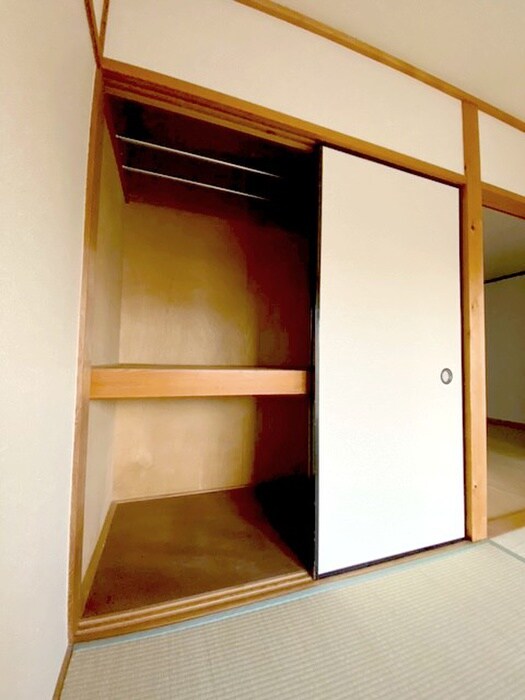 物件内観写真6　(収納)