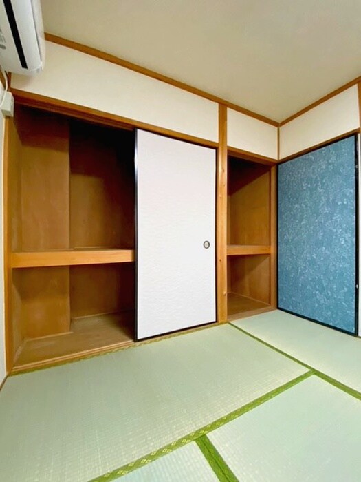 物件内観写真6　(収納)