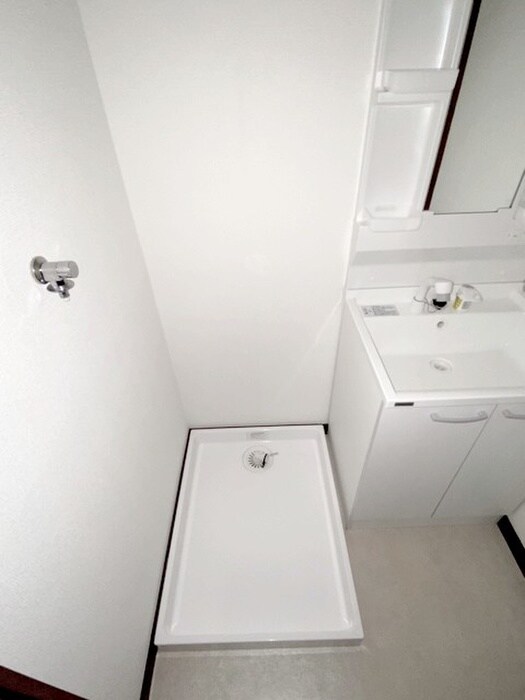 物件内観写真12　(洗濯機置場)