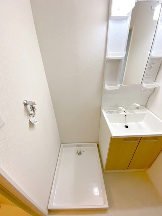 物件内観写真16　(洗濯機置場)