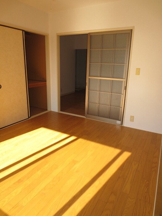 物件内観写真11　(居室)