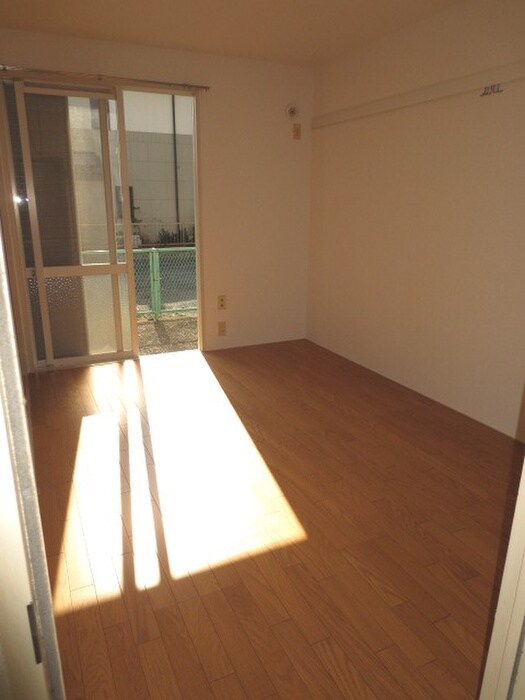 物件内観写真12　(居室)