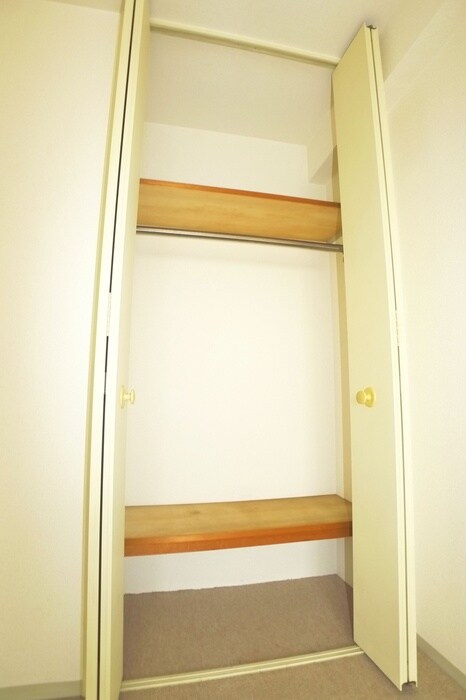 物件内観写真12　(収納)