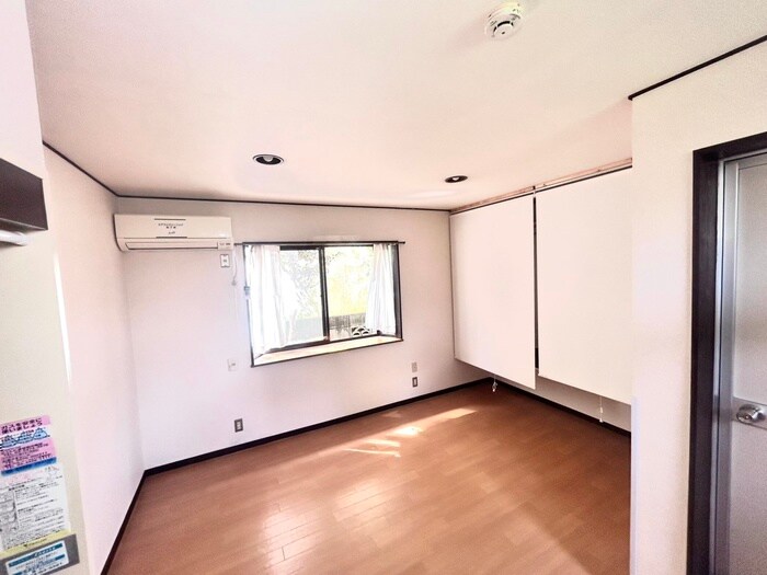 物件内観写真6　(居室)