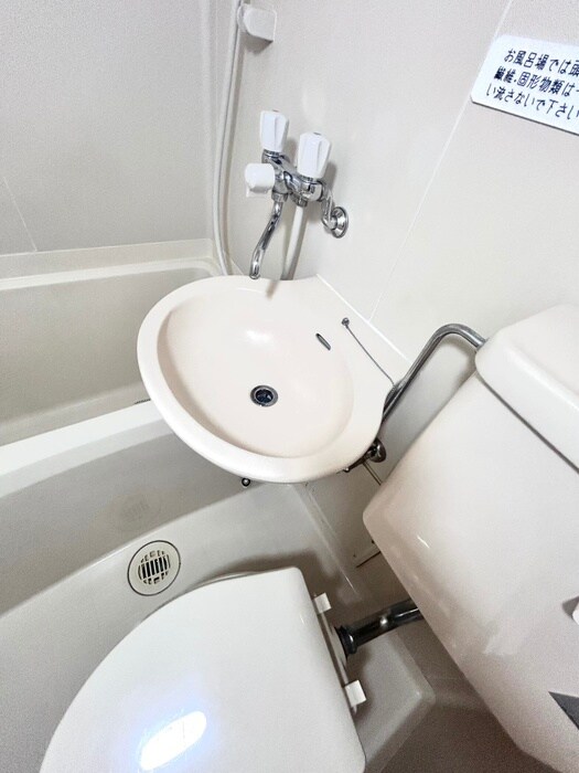 物件内観写真16　(洗面)