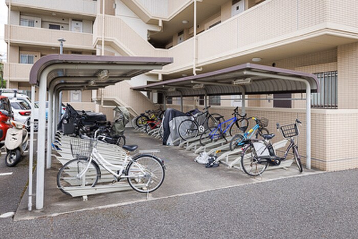 物件外観写真6　(駐輪場)