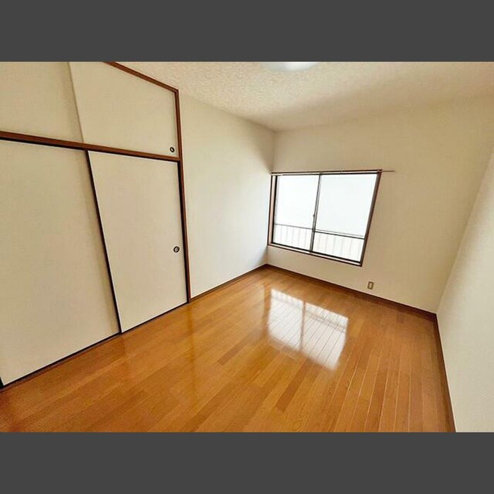 物件内観写真11　(居室)