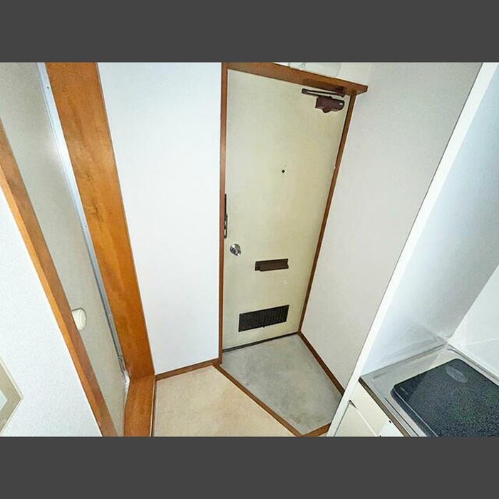 物件内観写真16　(玄関)