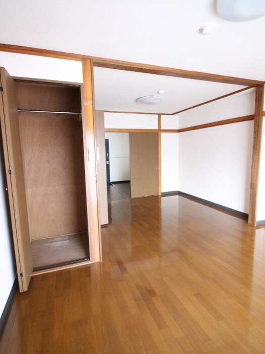 物件内観写真9　(居室)