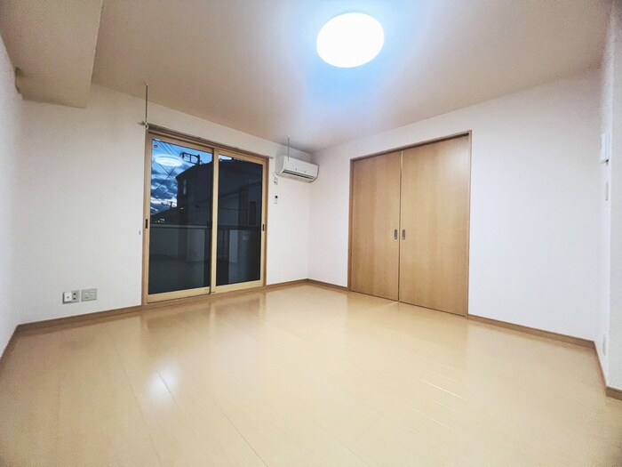 物件内観写真5　(居室)