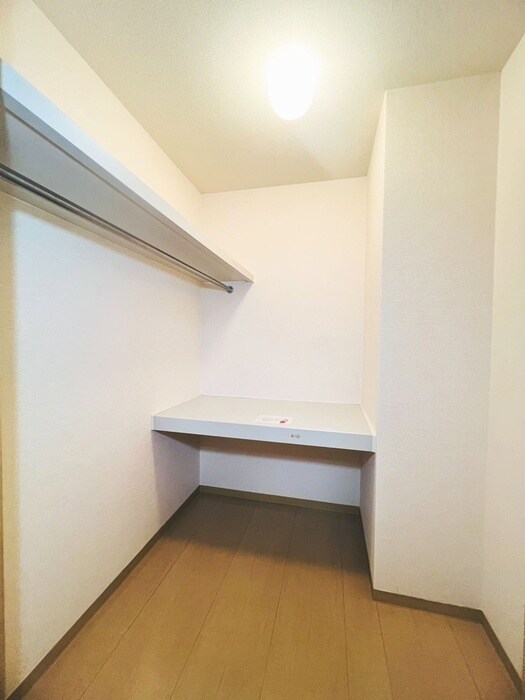 物件内観写真9　(収納)