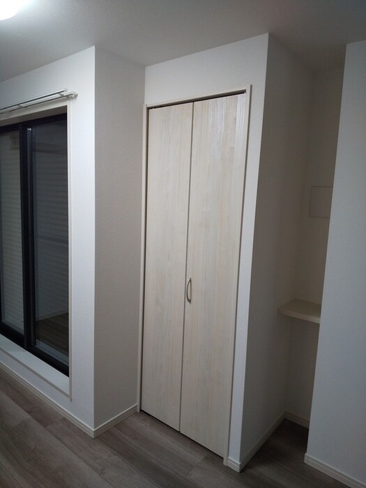 物件内観写真6　(収納)