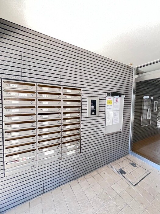 物件外観写真4　(建物設備)